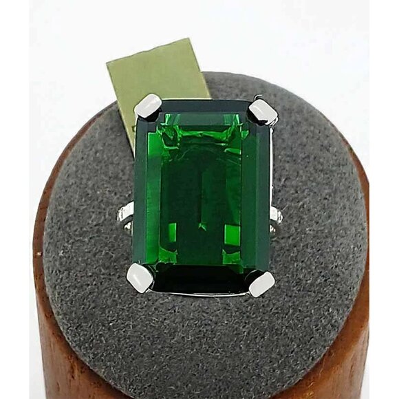 Created 18.15 Cts Emerald & Genuine Diamond Ring .925 Sterling Silver